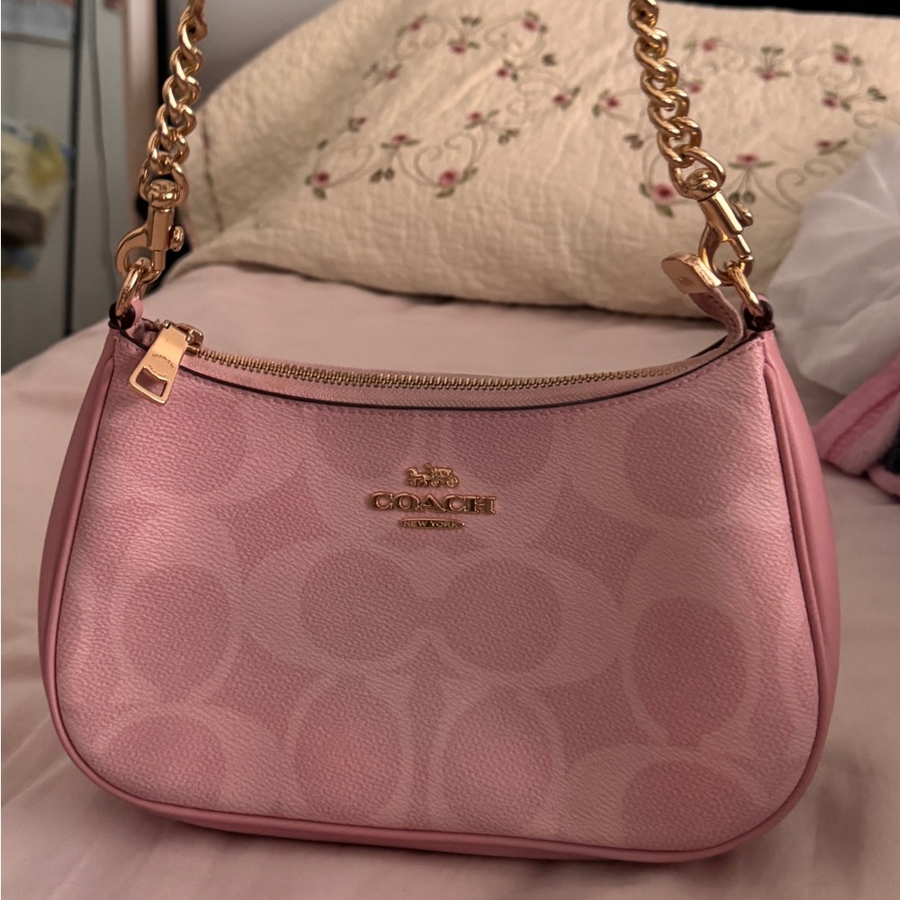 Coach Powder Pink Teri